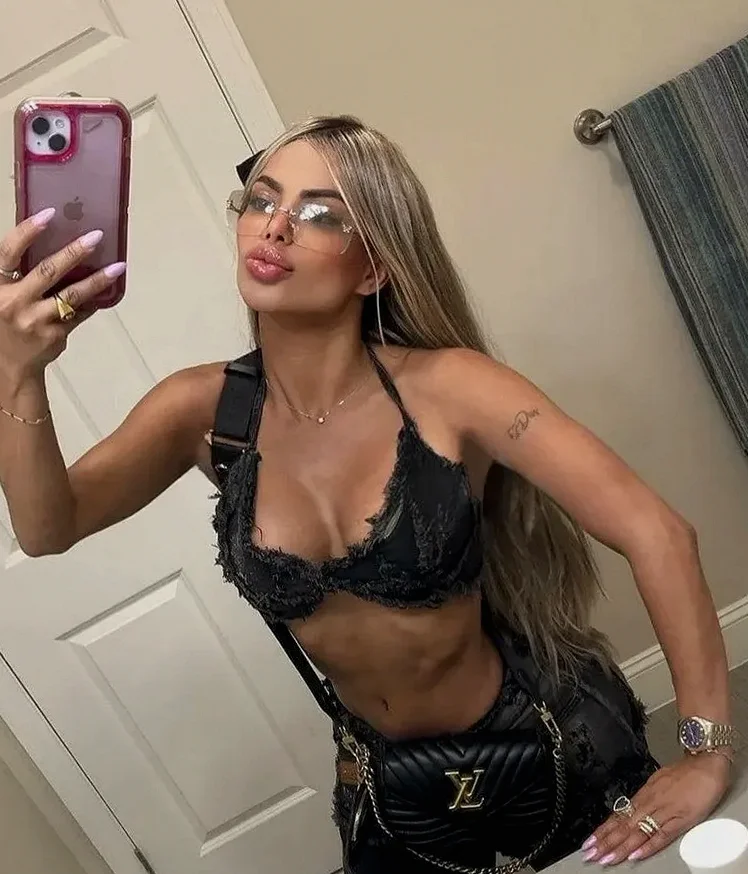 Alexa Fox