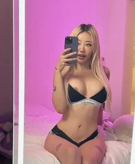 I'm available for hook up and sex