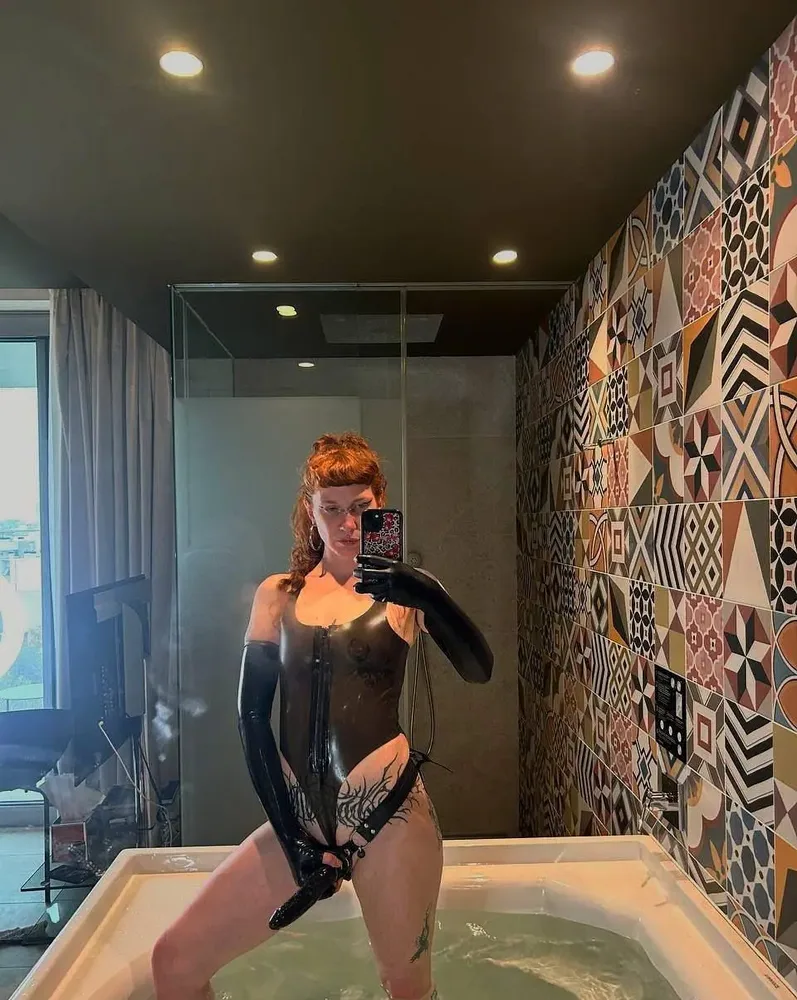 Domina D