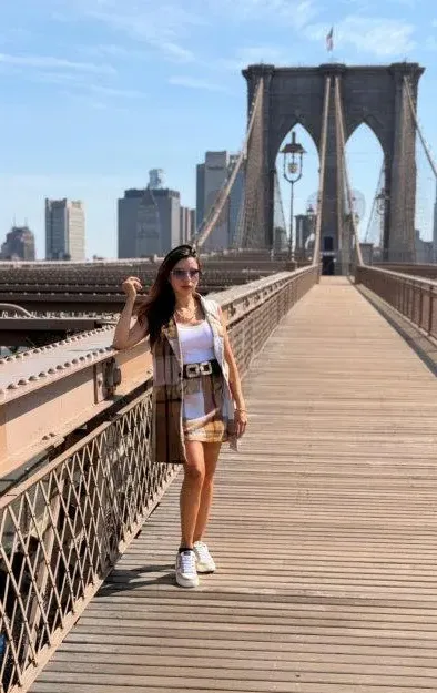 Bella