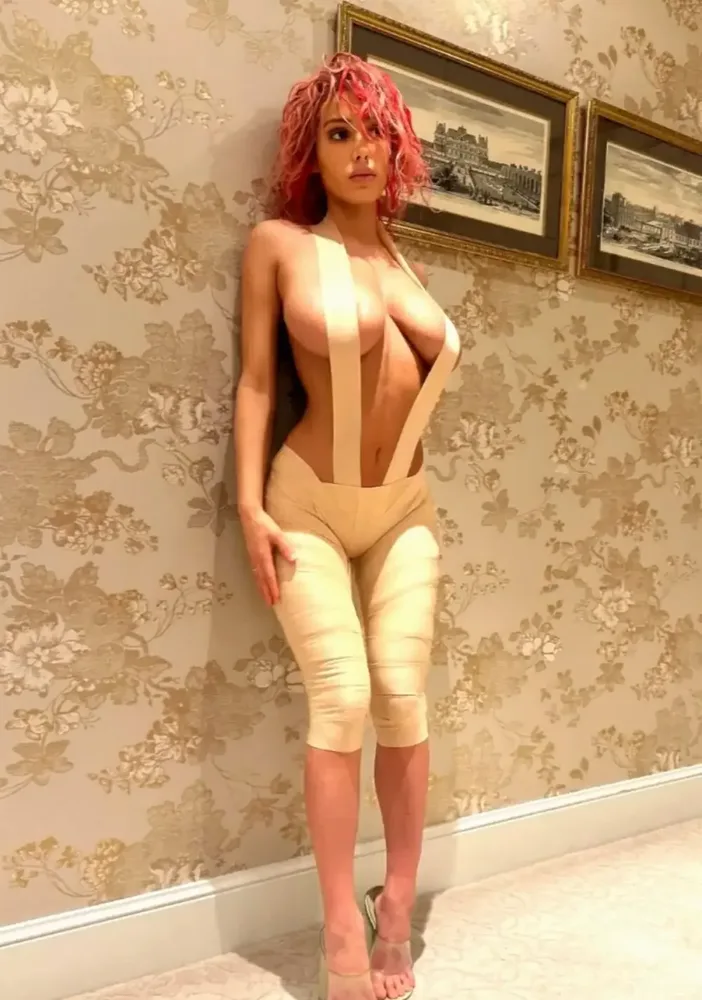 Bianca Censori