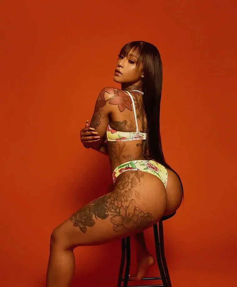 Theofficialmizztwerksum
