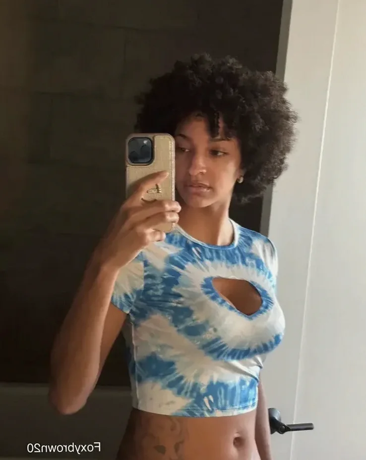 Foxybrown2022