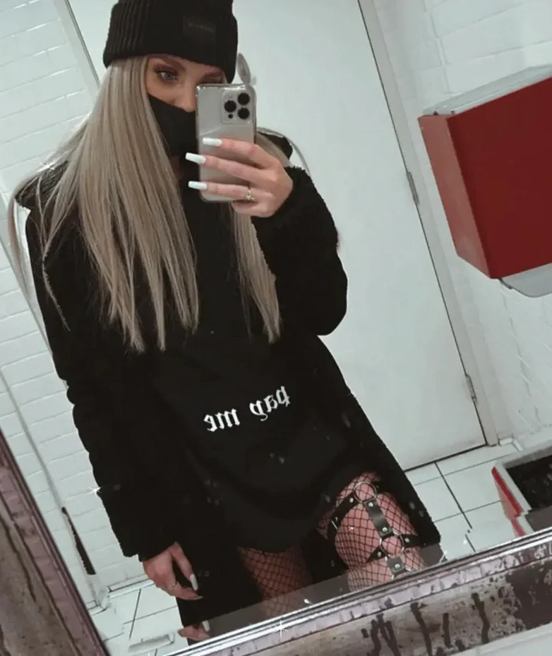 Courtney Smoke