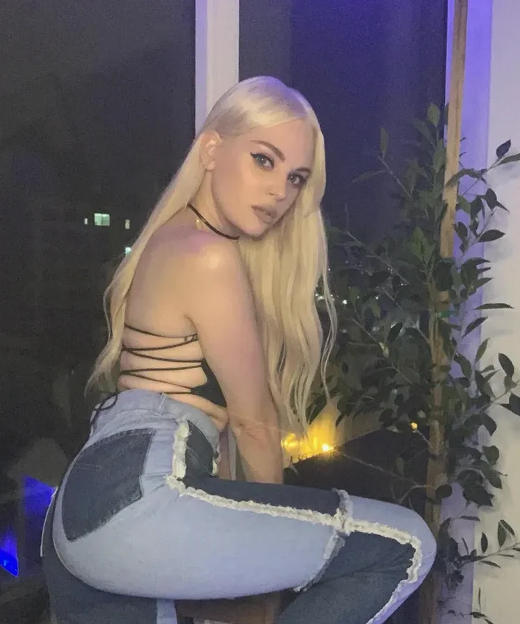 Courtney Smoke