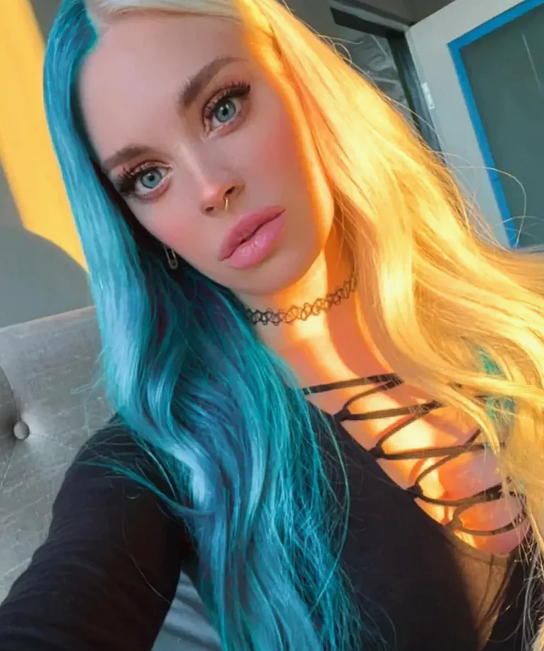 CourtneyySmoke
