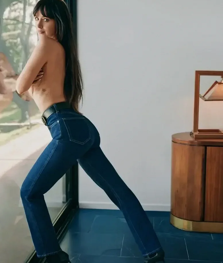 Dakotajohnson