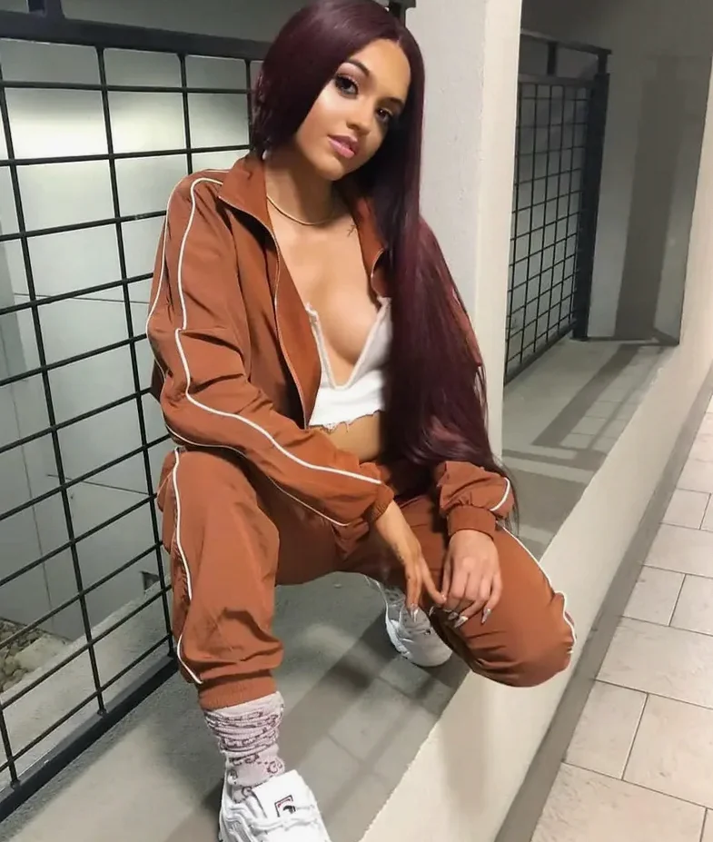 WoahVicky
