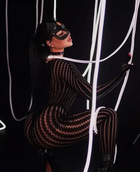 Mia