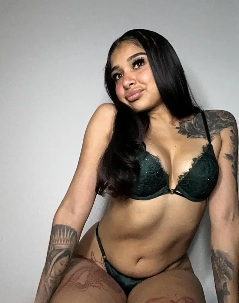 Yvonne Dior