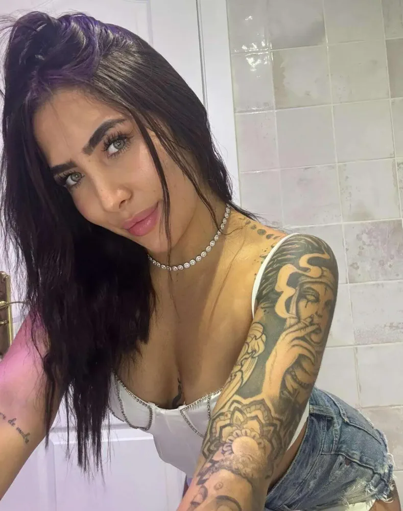 Bella