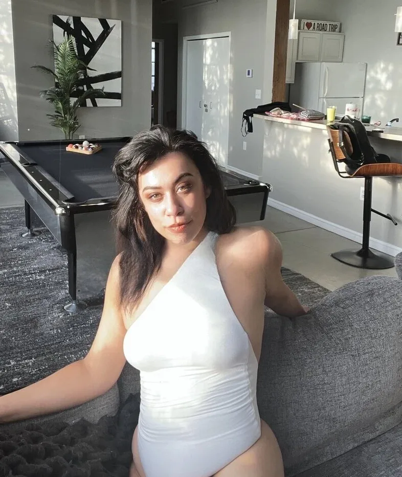 MAXIENNE ROBEY