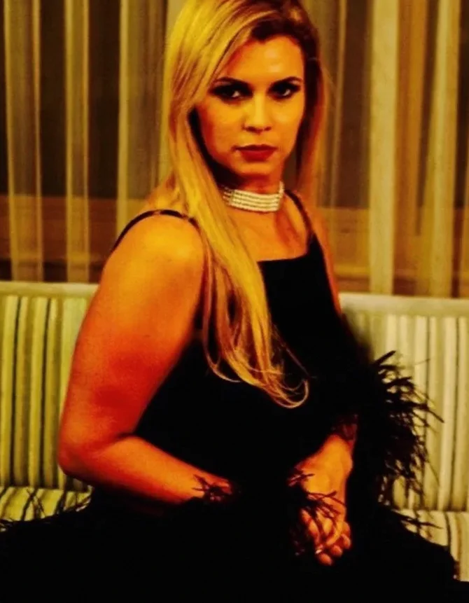 NICOLE