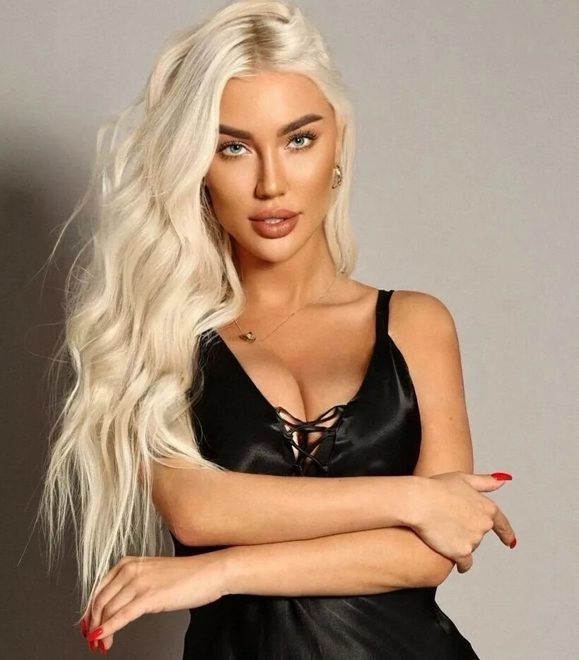 ANASTASIYA FROM EUROPE