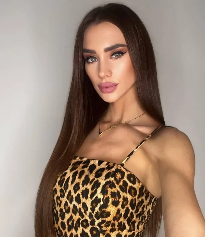 LINDA LUX